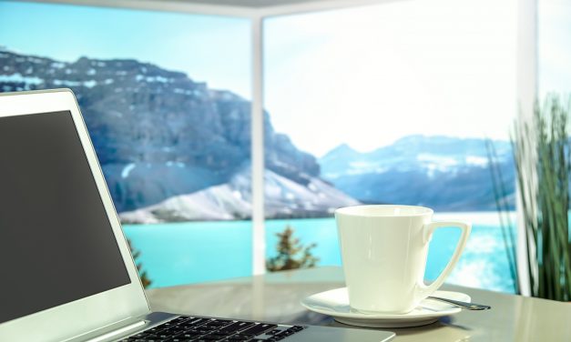 Digital Nomad Life: How To Combine Work and Travel
